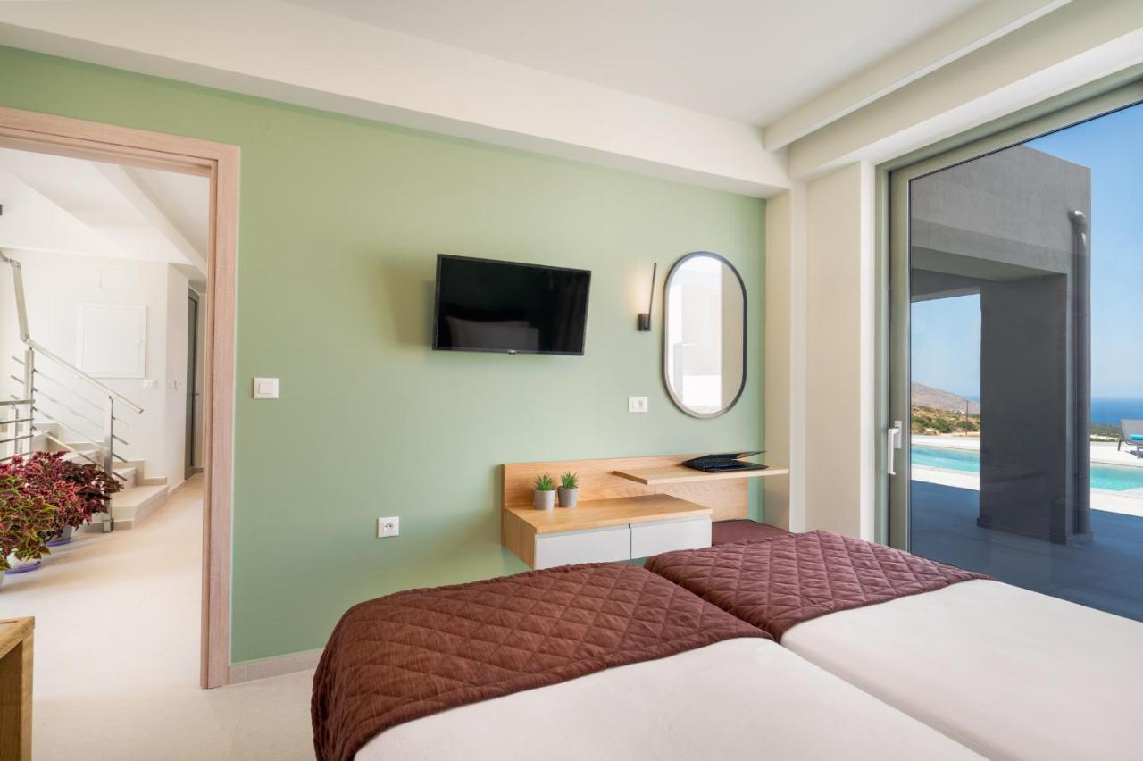 Luxurious Villa Cretan Aura With Private Heated Pool, Jacuzzi And Playroom Agios Ioannis  Экстерьер фото